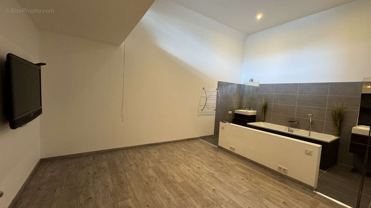 Appartement à AIX-LES-BAINS