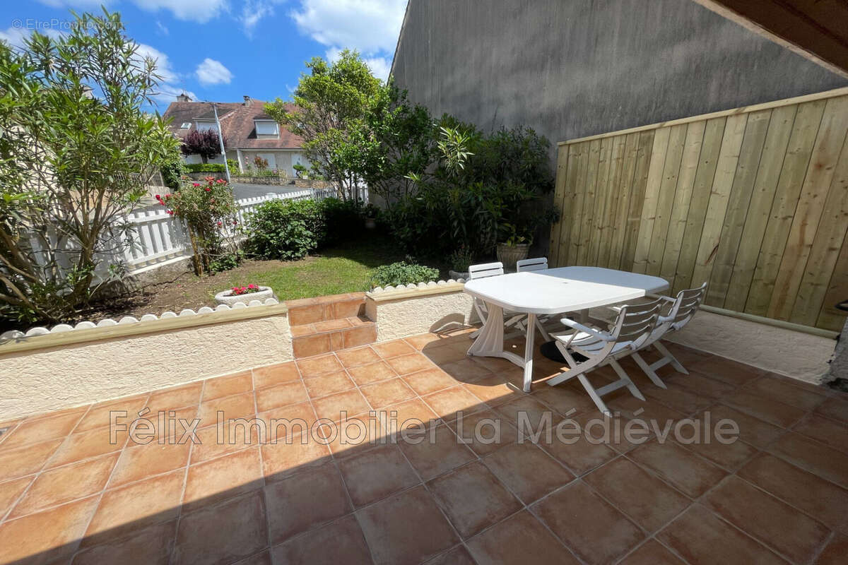 Maison à SARLAT-LA-CANEDA