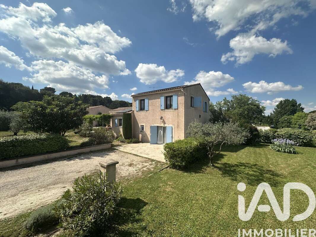 Photo 2 - Maison à CHATEAUNEUF-DE-GADAGNE