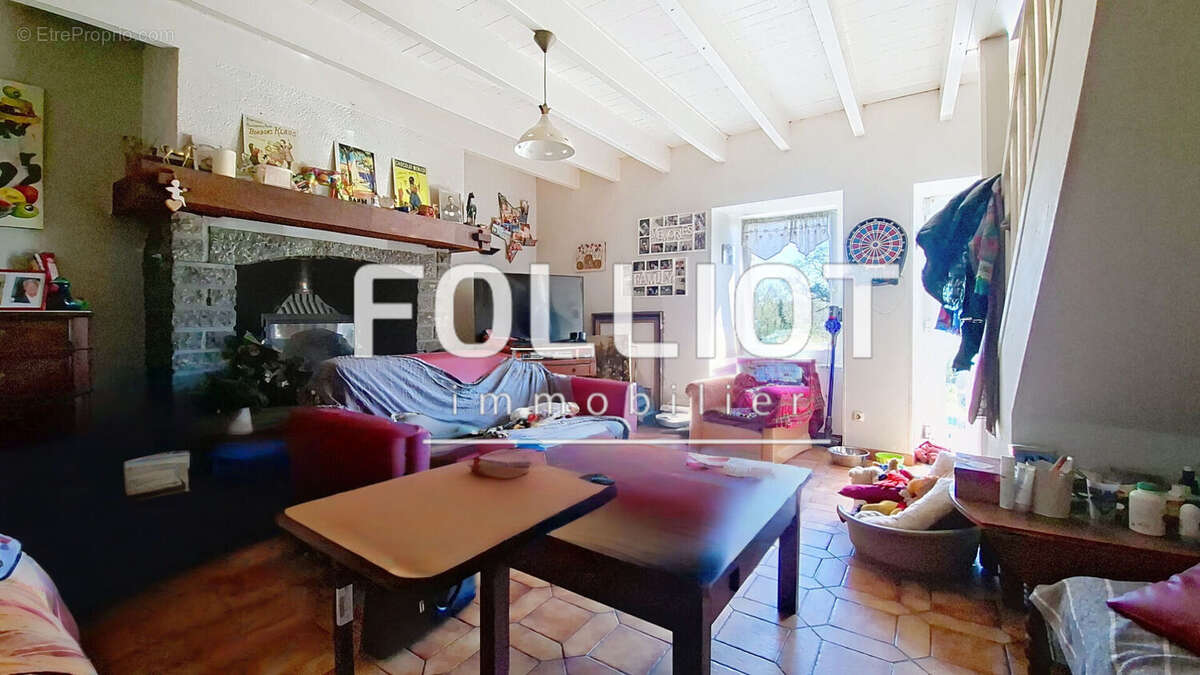 Maison à VILLEDIEU-LES-POELES