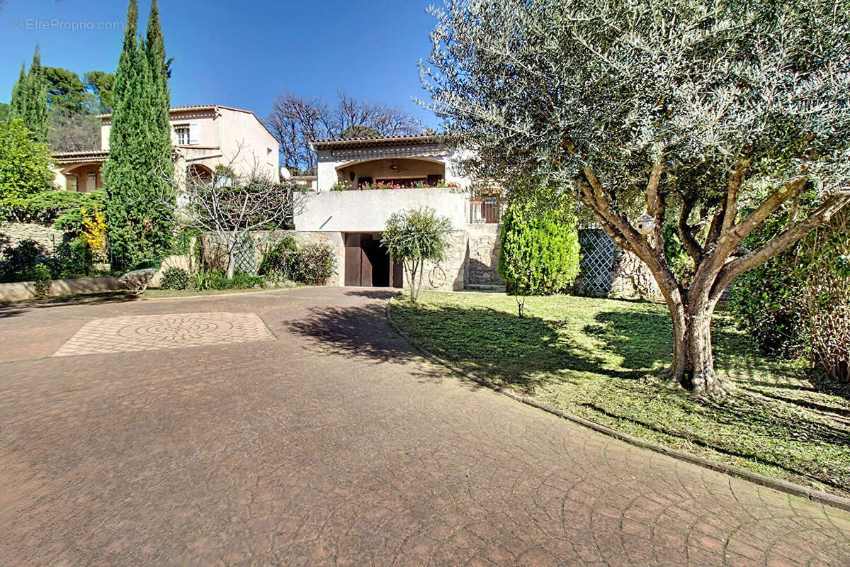 Maison à DRAGUIGNAN