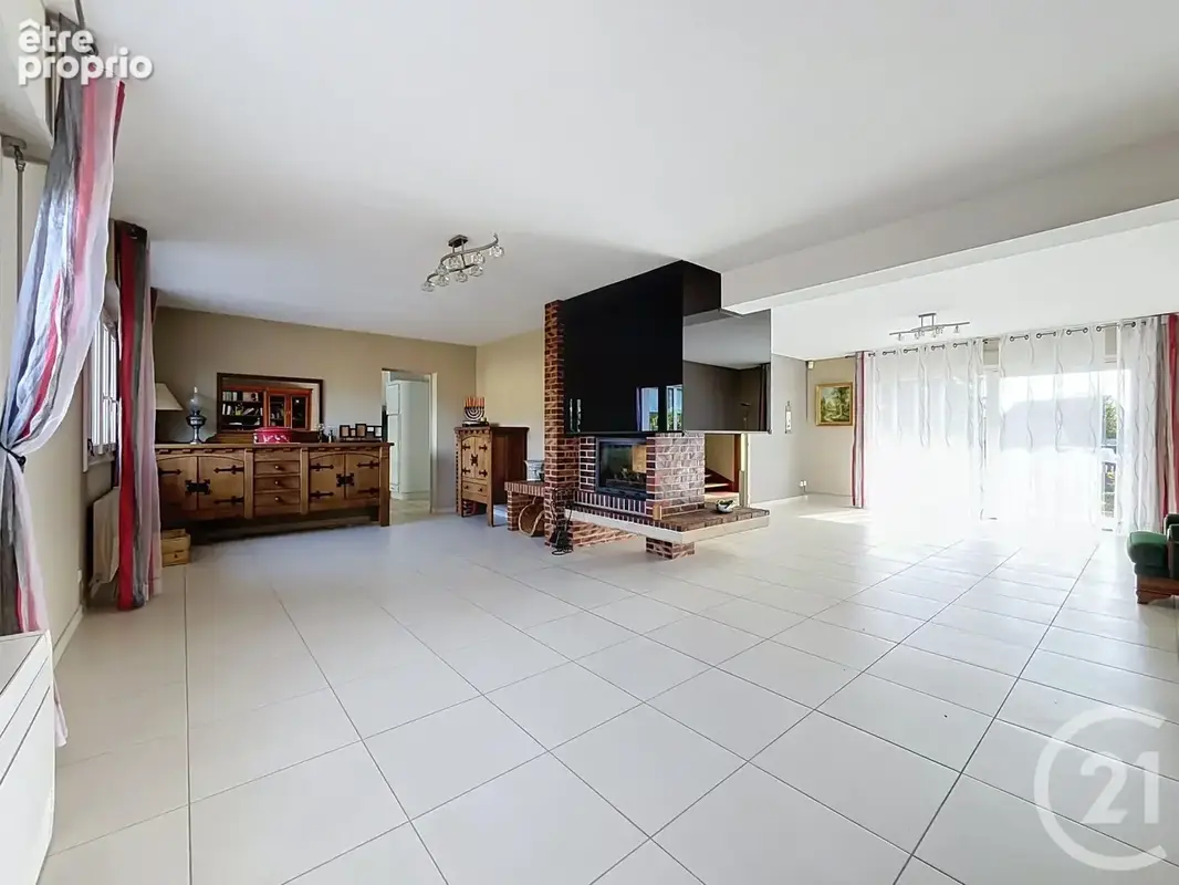 Maison 7 pièces 229 m² à vendre à Chartres (28000) - photo 4