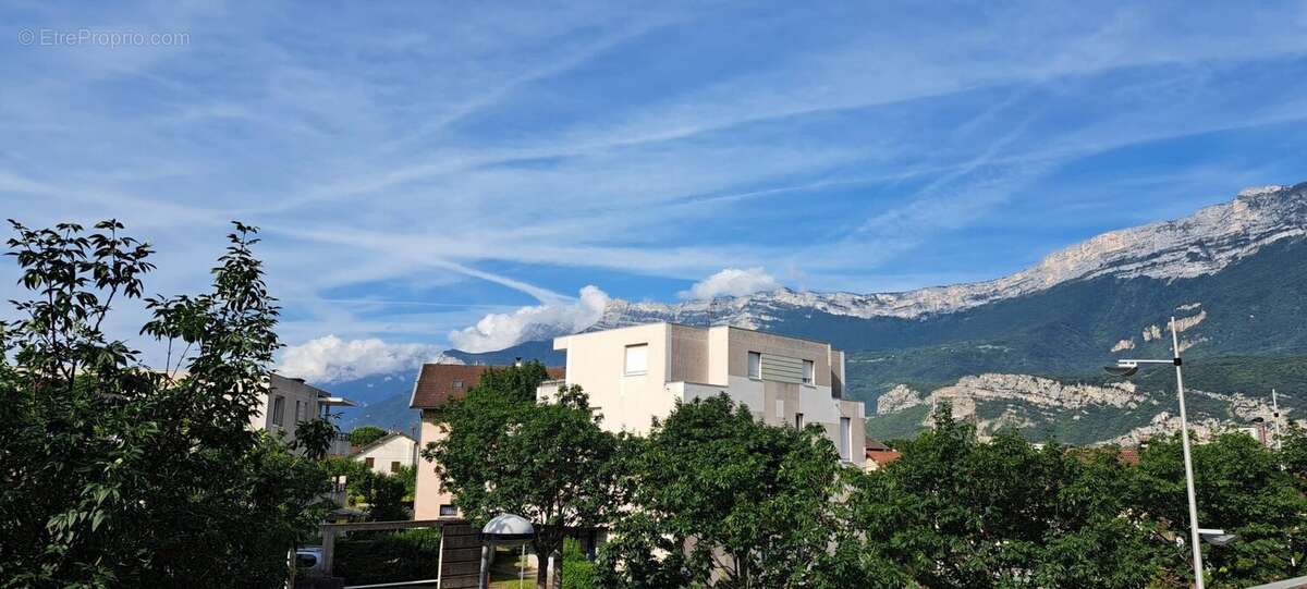ECHIROLLES - T4 de 83 m2, poss de garage - photo 10