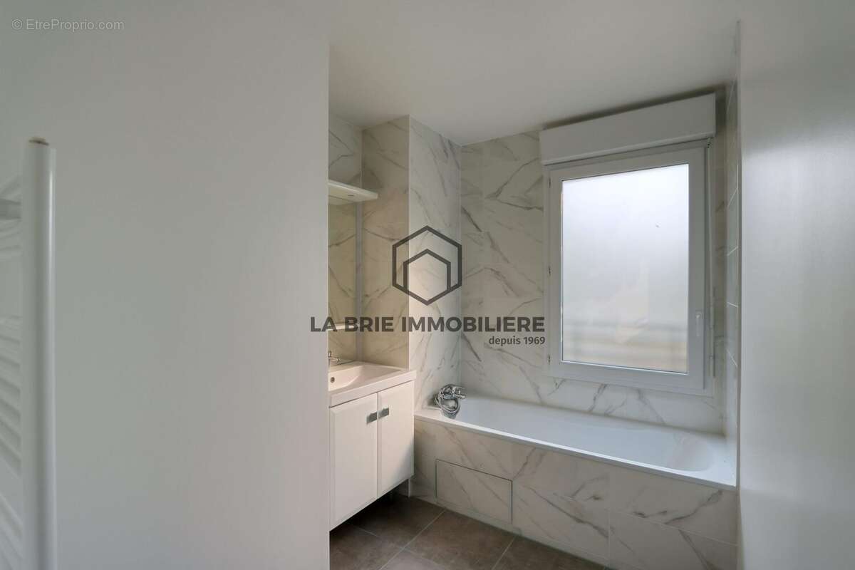 Appartement 61 m² à Mennecy  - photo 7