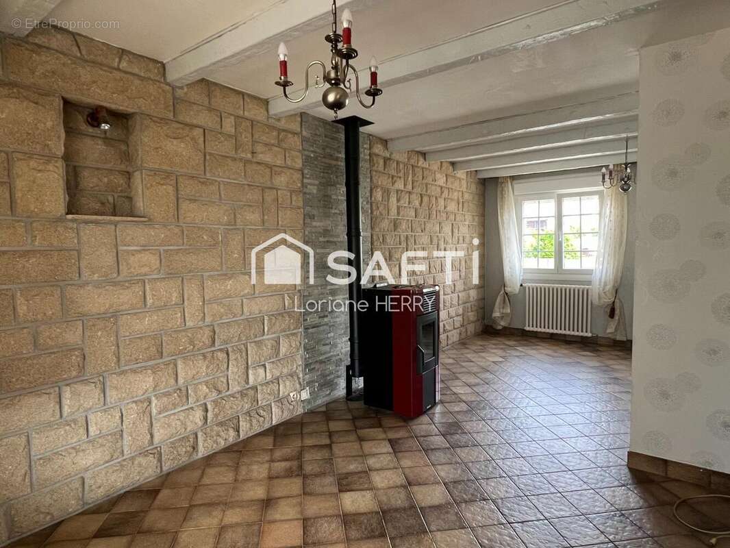 Photo 2 - Maison à DIRINON
