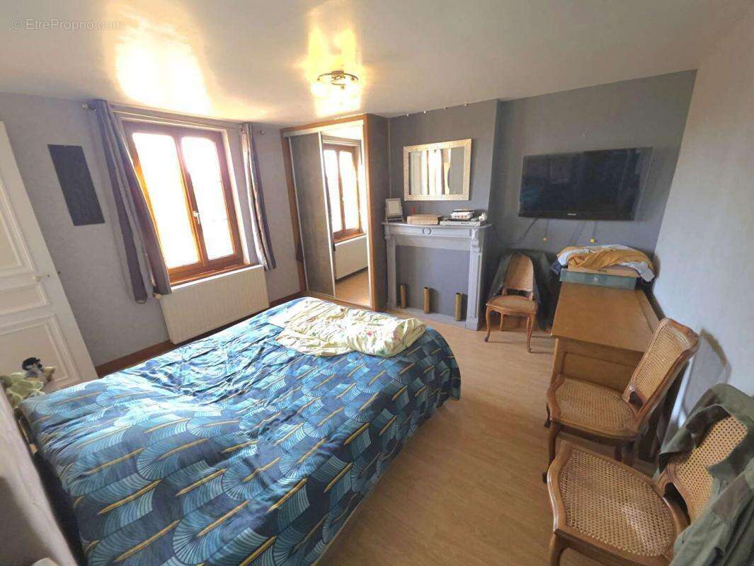 Maison à MOULINS-LA-MARCHE