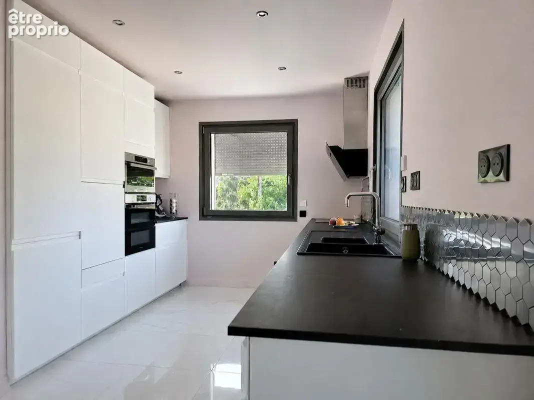 Maison 156 m² à Champagne-Au-Mont-D'or  - photo 5
