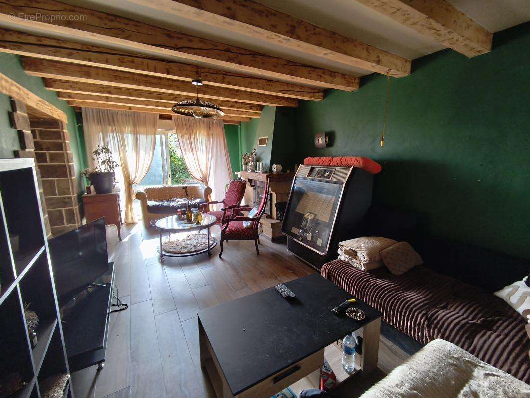 Maison à AILLEVILLERS-ET-LYAUMONT