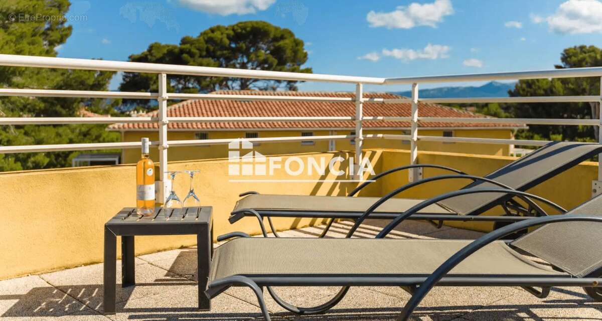 Appartement à SIX-FOURS-LES-PLAGES