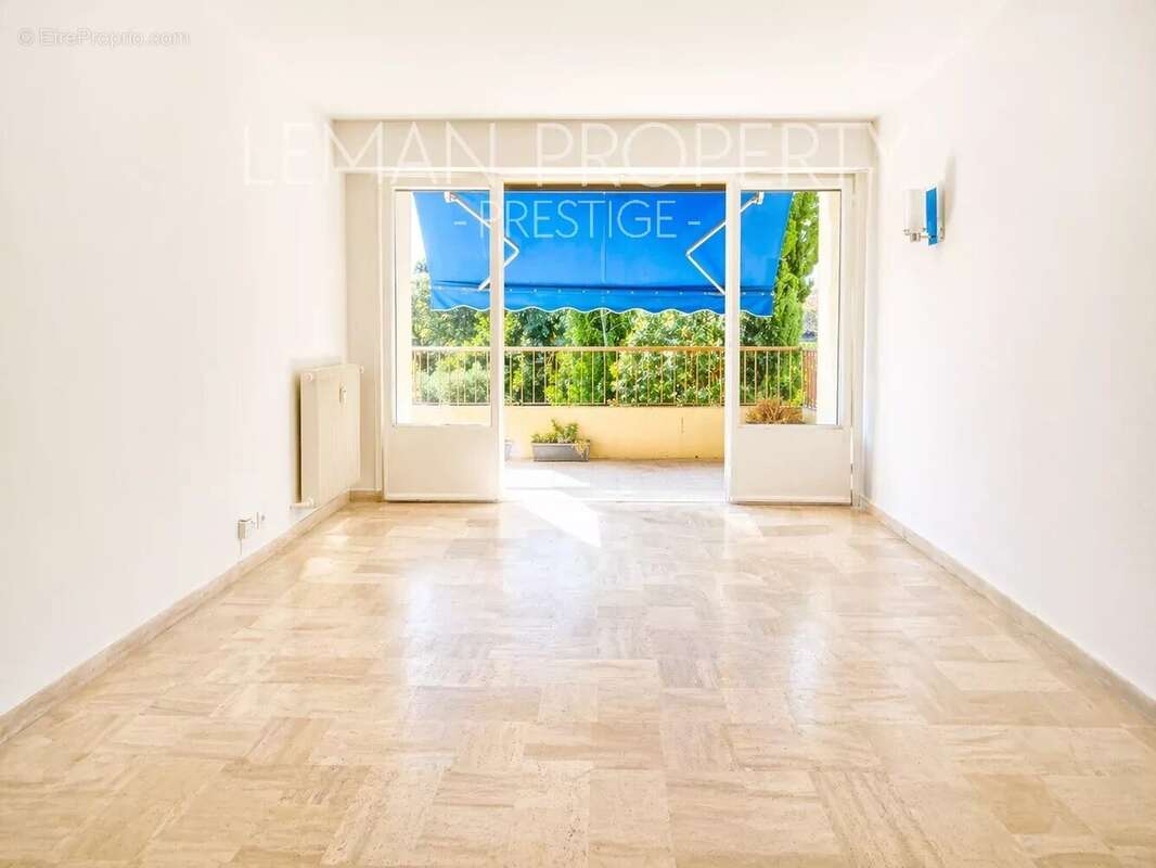 Appartement à LE CANNET