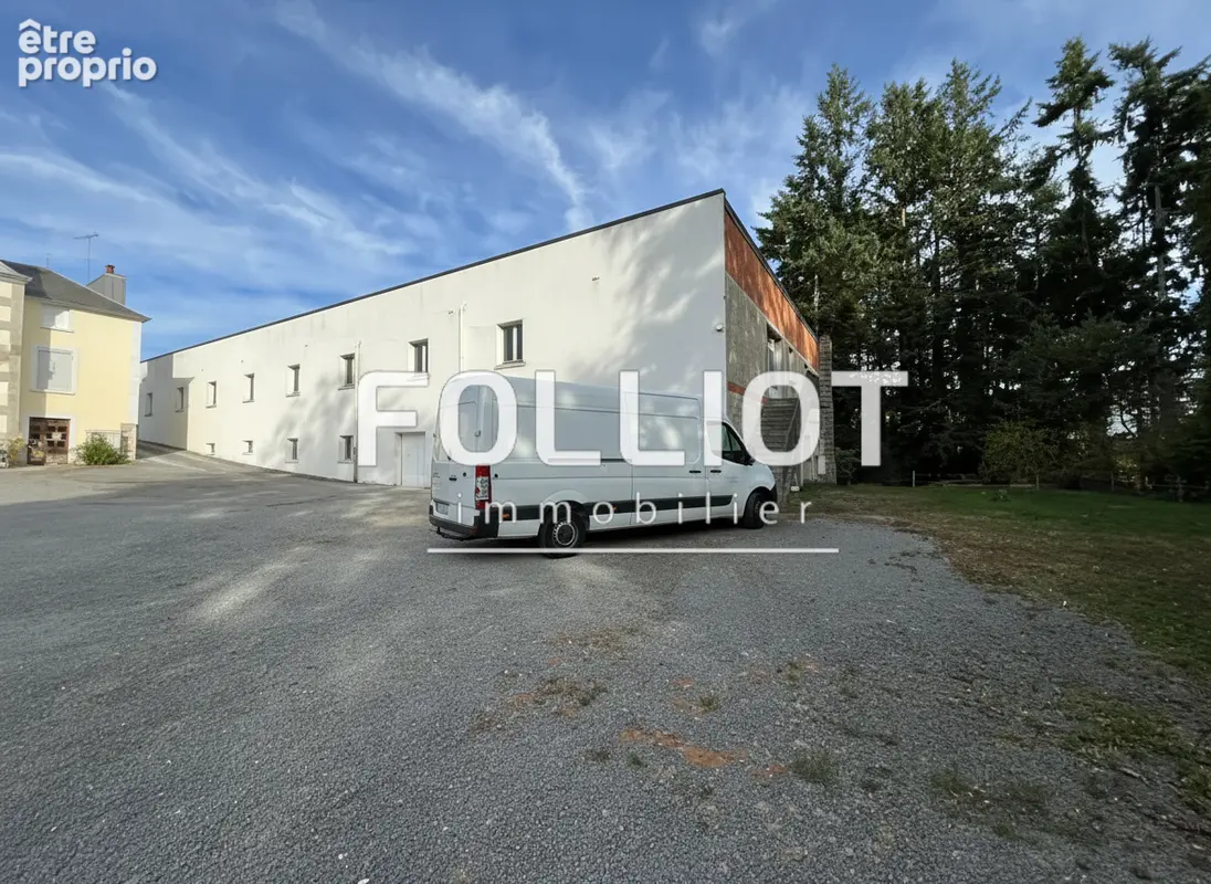 A VENDRE Local commercial de 1890 m² - photo 14