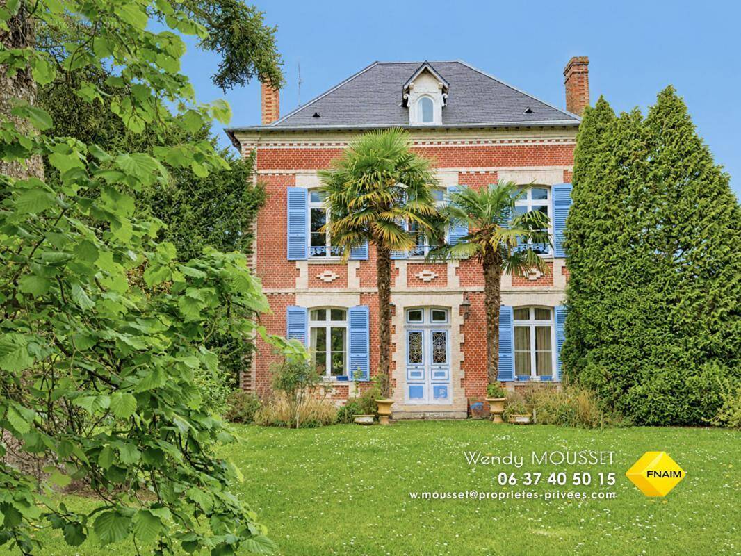 Maison à SAINT-NOM-LA-BRETECHE
