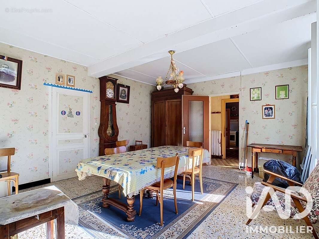 Maison 74 m² à Gourgancon  - photo 3
