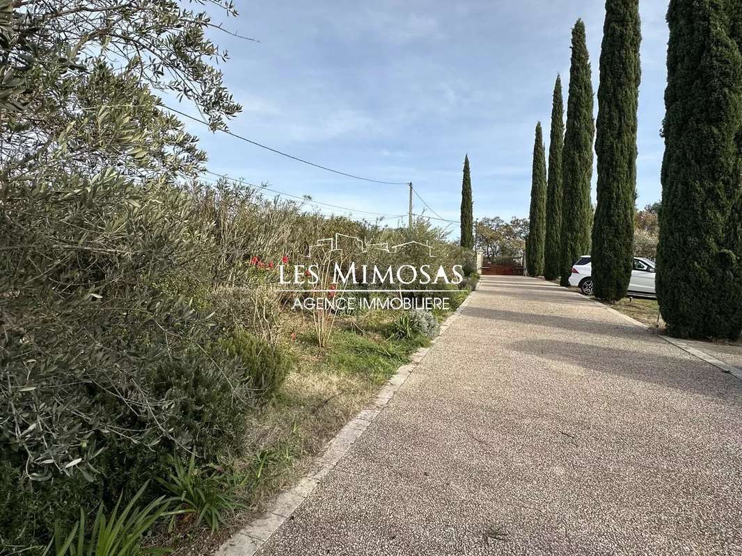 Maison à TRANS-EN-PROVENCE