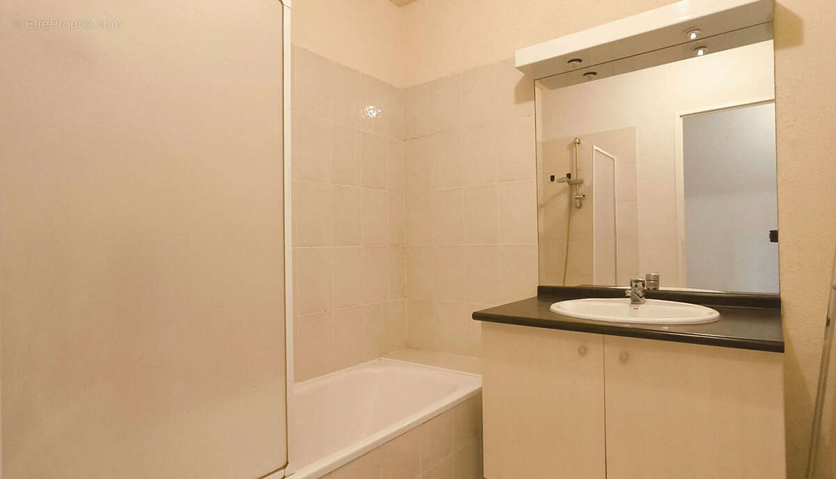 Appartement à BILLERE