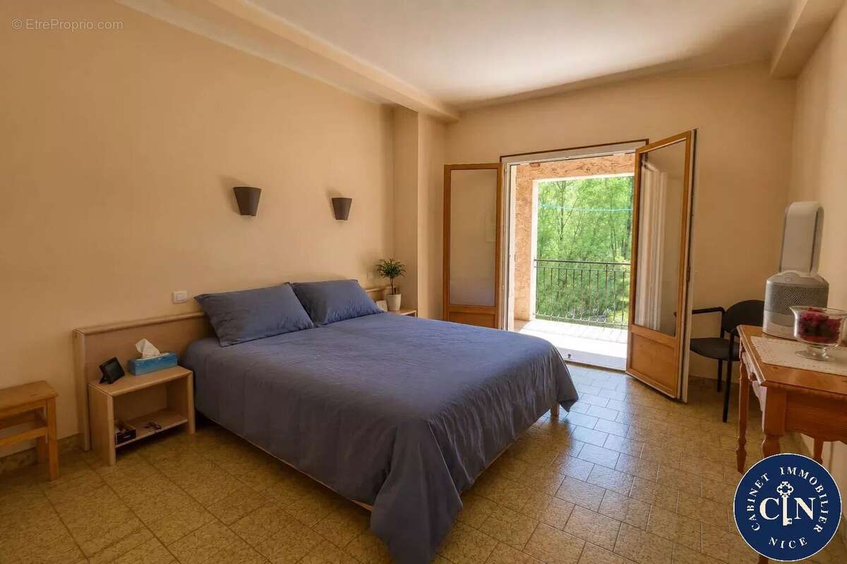 Maison 180 m² à Annot  - photo 7