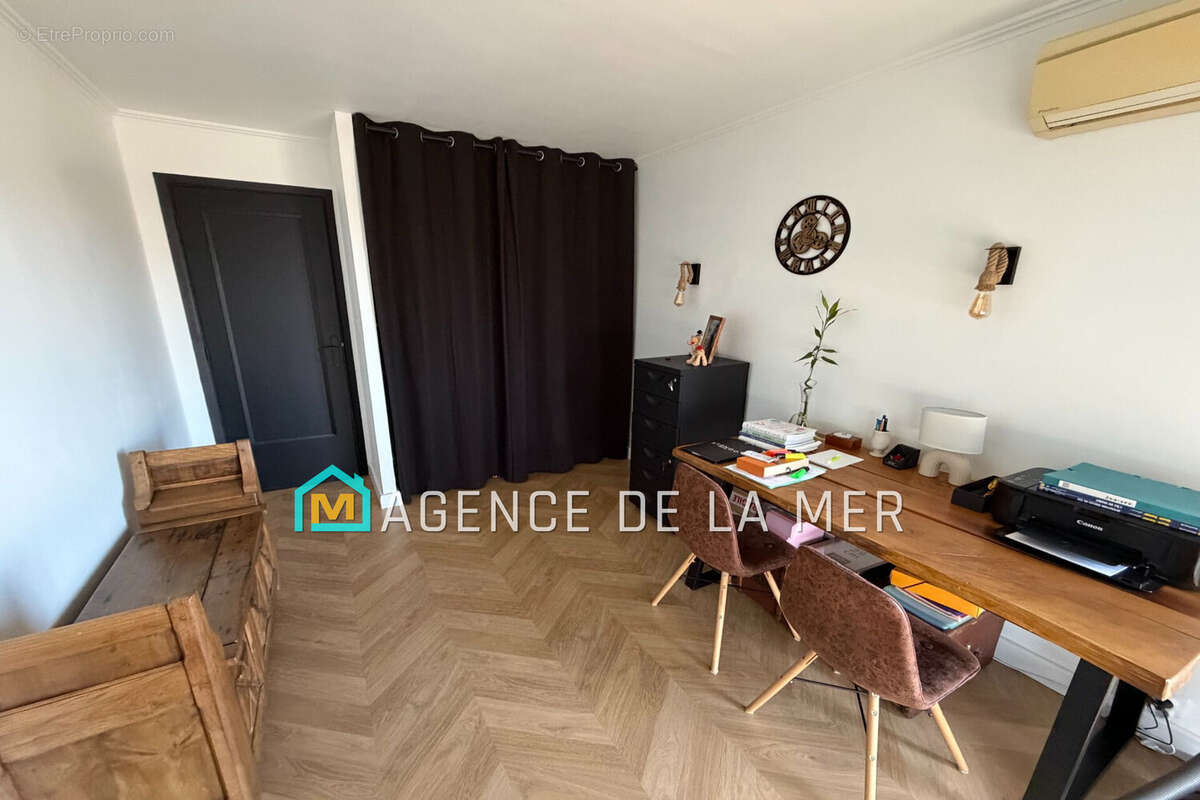 Appartement à MANDELIEU-LA-NAPOULE