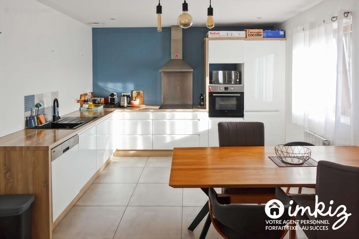 Appartement T3 centre avec terrasse cave + parking - photo 5