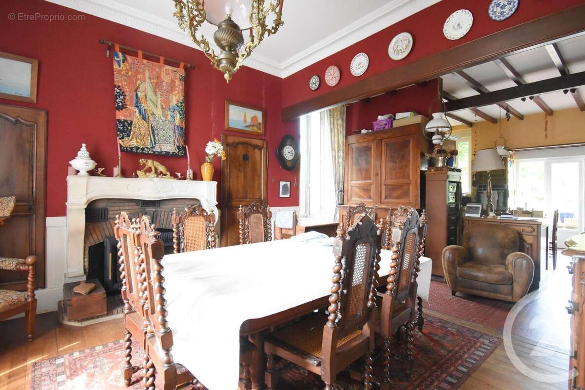 Maison à SAINT-GERMAIN-DES-FOSSES