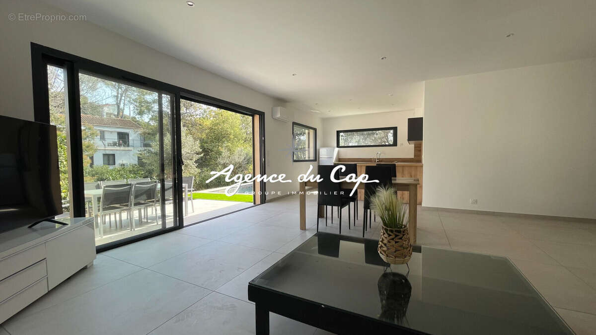 Maison à SAINT-RAPHAEL