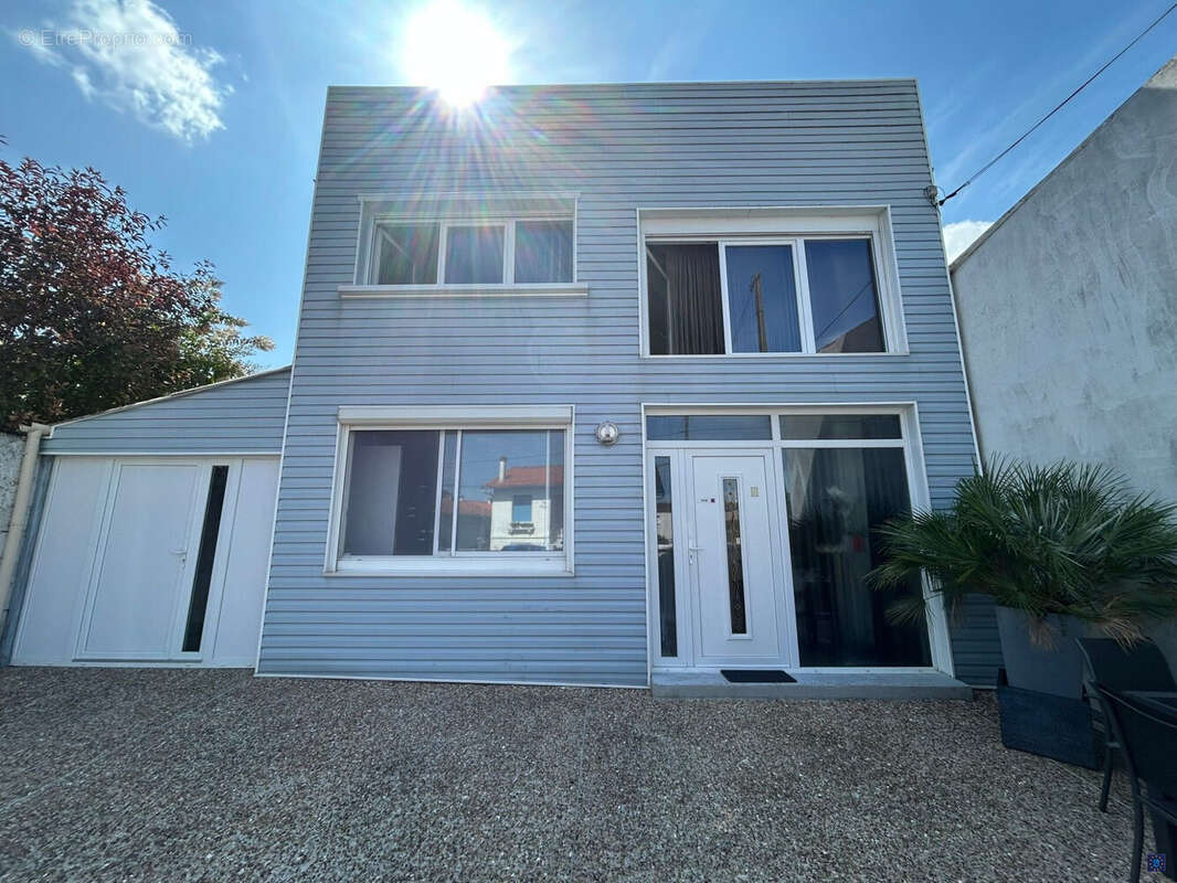 Maison 180 m² à Royan  - photo 3