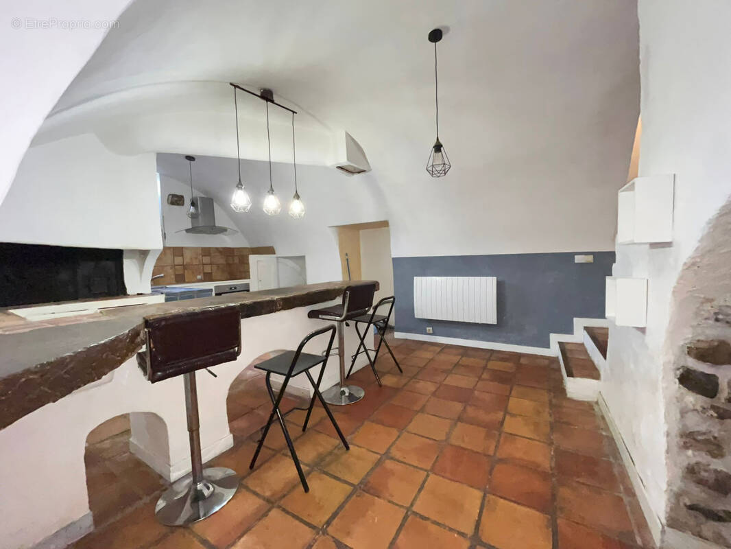 Appartement à TOUET-DE-L'ESCARENE