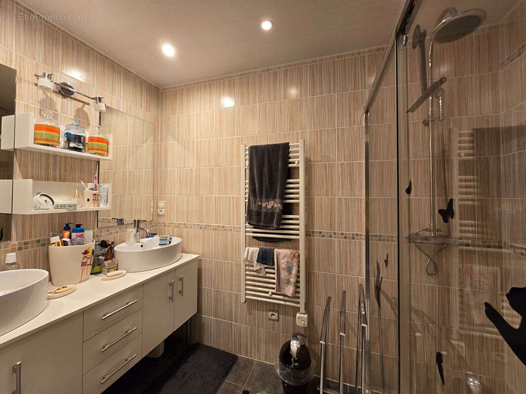 Maison à SAINT-SEBASTIEN-SUR-LOIRE