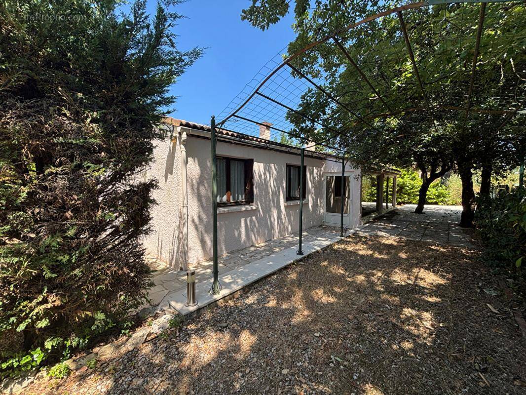 Maison à MEJANNES-LE-CLAP