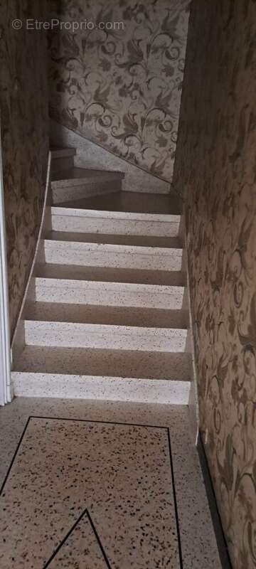 Maison à PONT-DU-CHATEAU