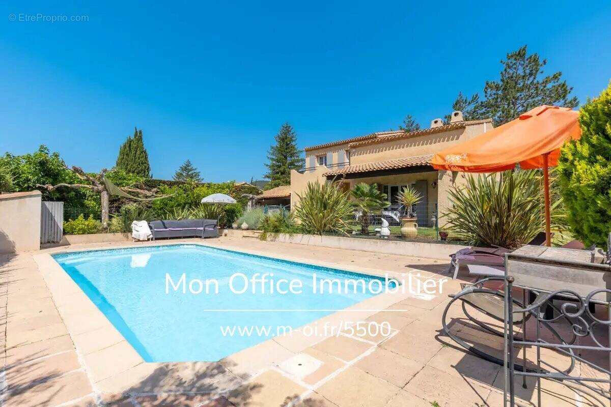 Maison à SAINT-ZACHARIE