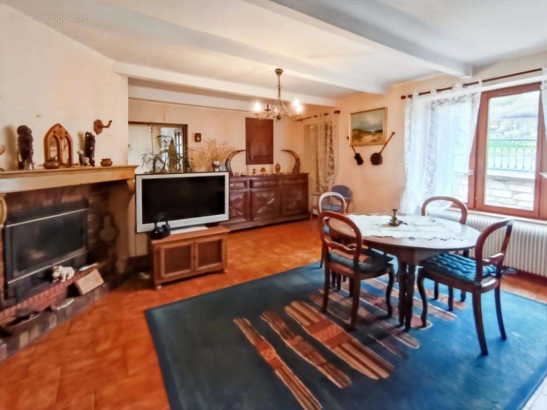 Maison à CHAMPSEVRAINE