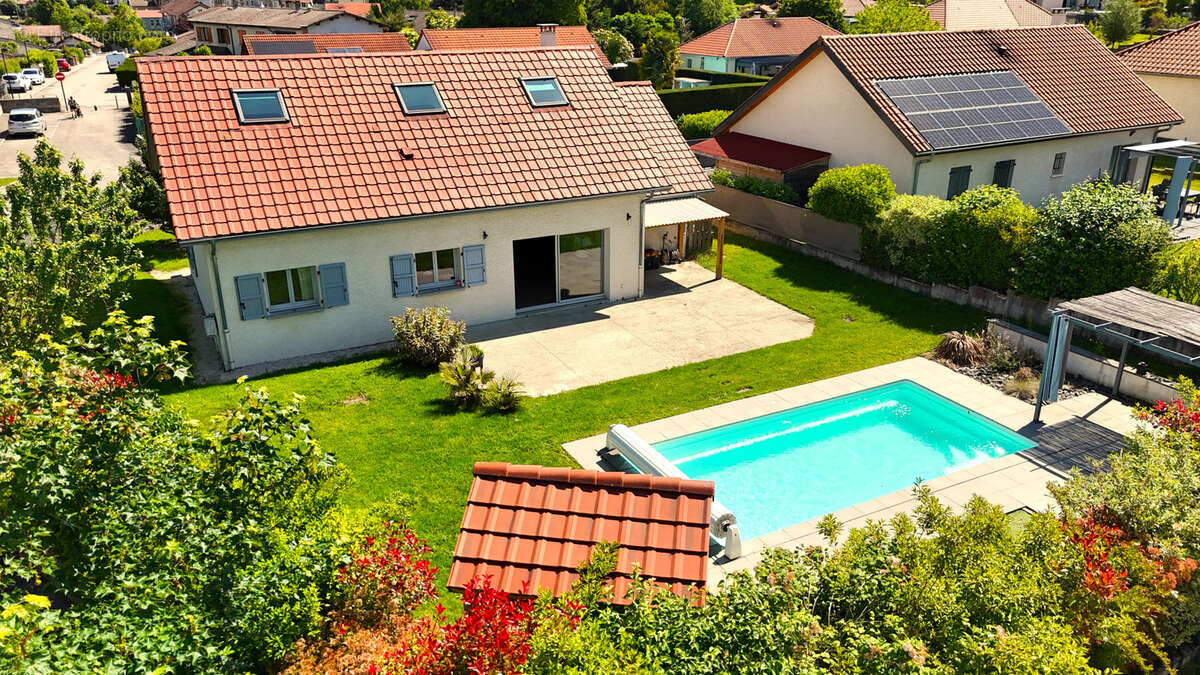 Maison à MONTFERRAT