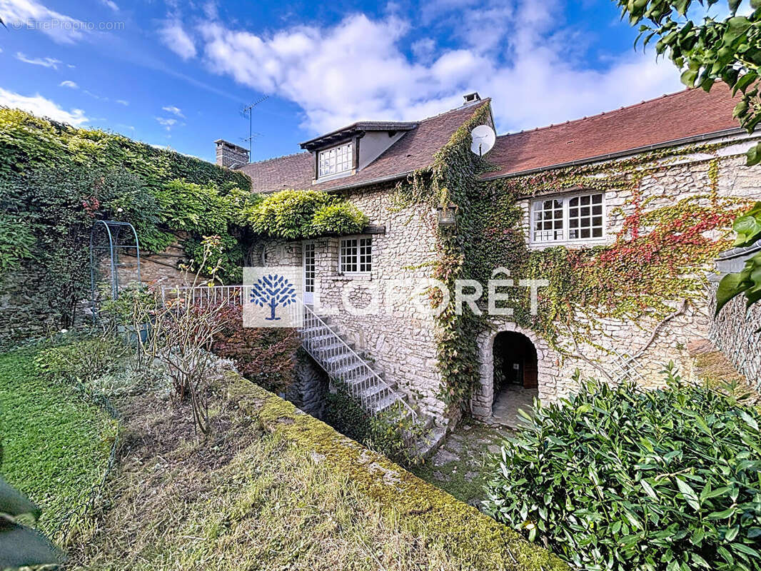 Maison à FEUCHEROLLES