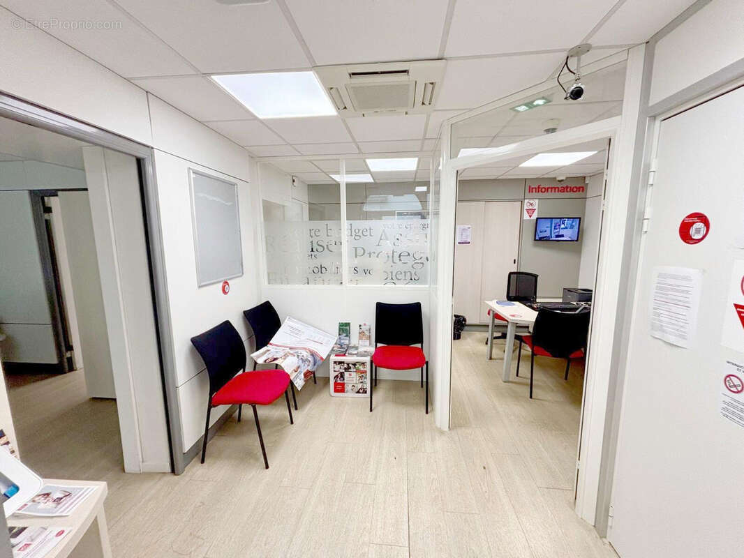 Commerce à TAULIGNAN