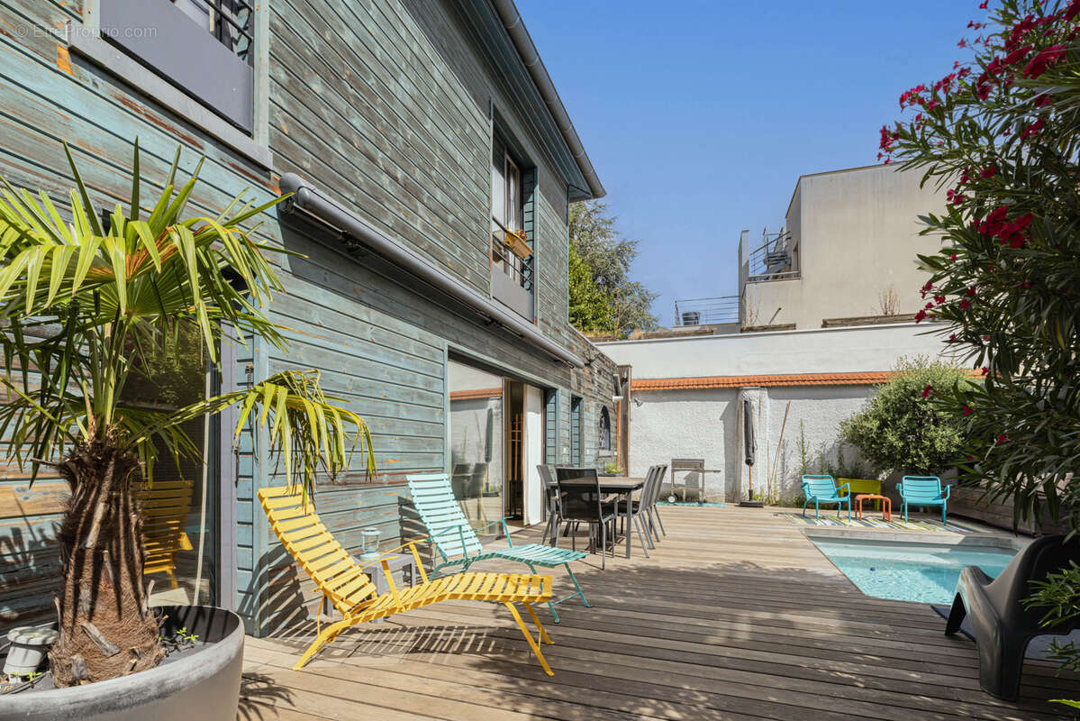 Rare maison T5 au coeur de Montchat avec piscine - photo 3
