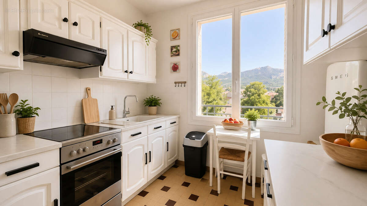 Toulon Ouest, dans résidence sécurisée avec ascenseur, vaste appartement traversant d'environ 80 m2 avec cave - photo 9