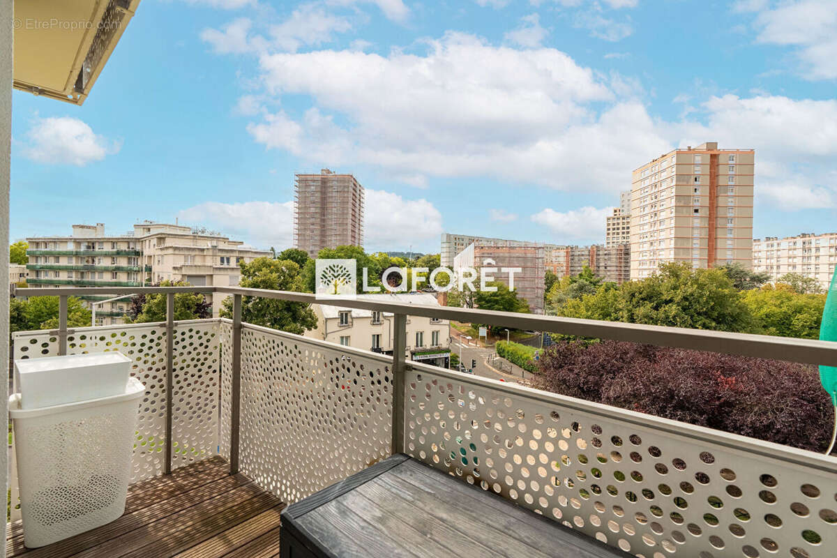 Appartement à NANTERRE