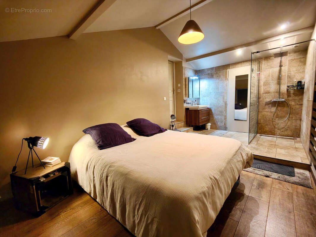 Maison à CIVRIEUX-D&#039;AZERGUES