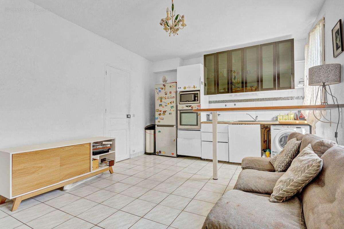 450 m de la Gare - Appartement 2 pièces de 36.28 m² - Cave - photo 2