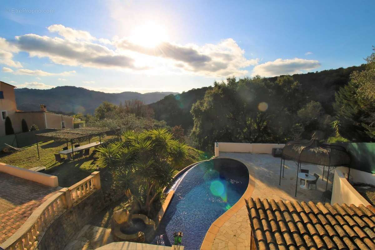 Maison à PEYMEINADE