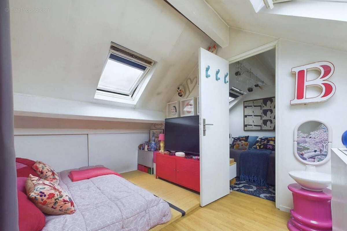 Appartement à PARIS-11E