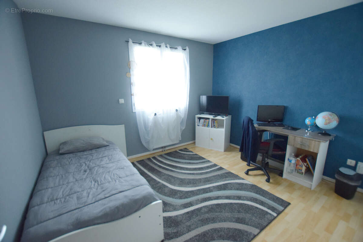 Maison à GRAND-CHARMONT