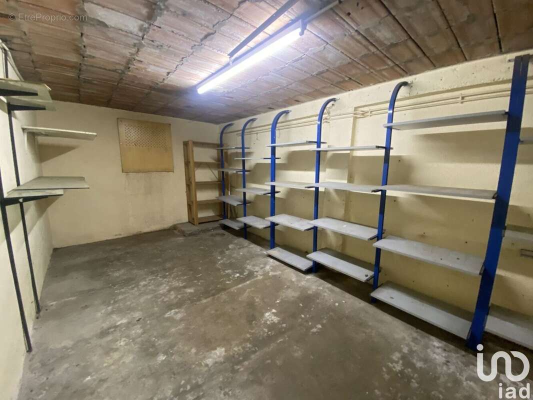 Photo 7 - Commerce à LE PASSAGE