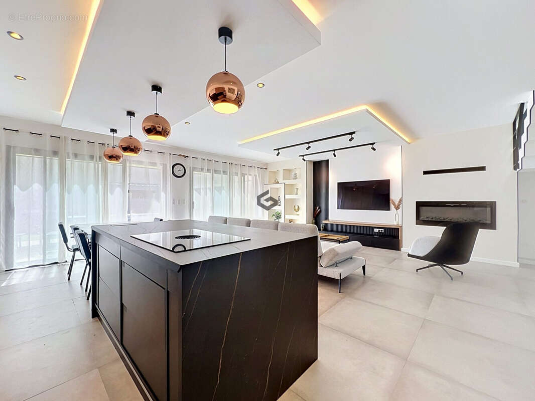 Maison 142 m² à Saint-Thierry  - photo 6