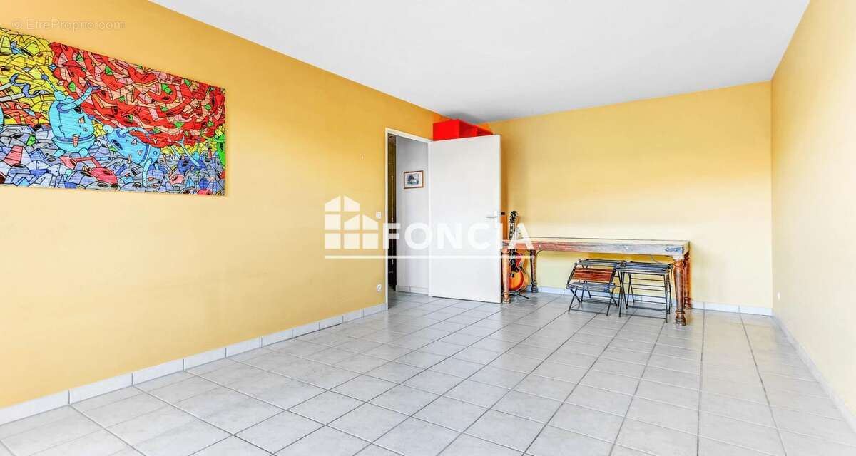 Appartement à MORANGIS