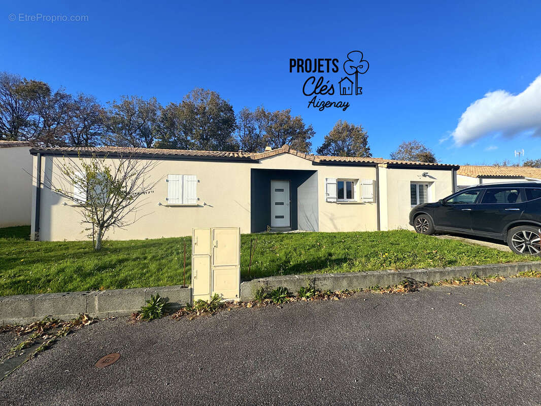 Maison à BEAULIEU-SOUS-LA-ROCHE