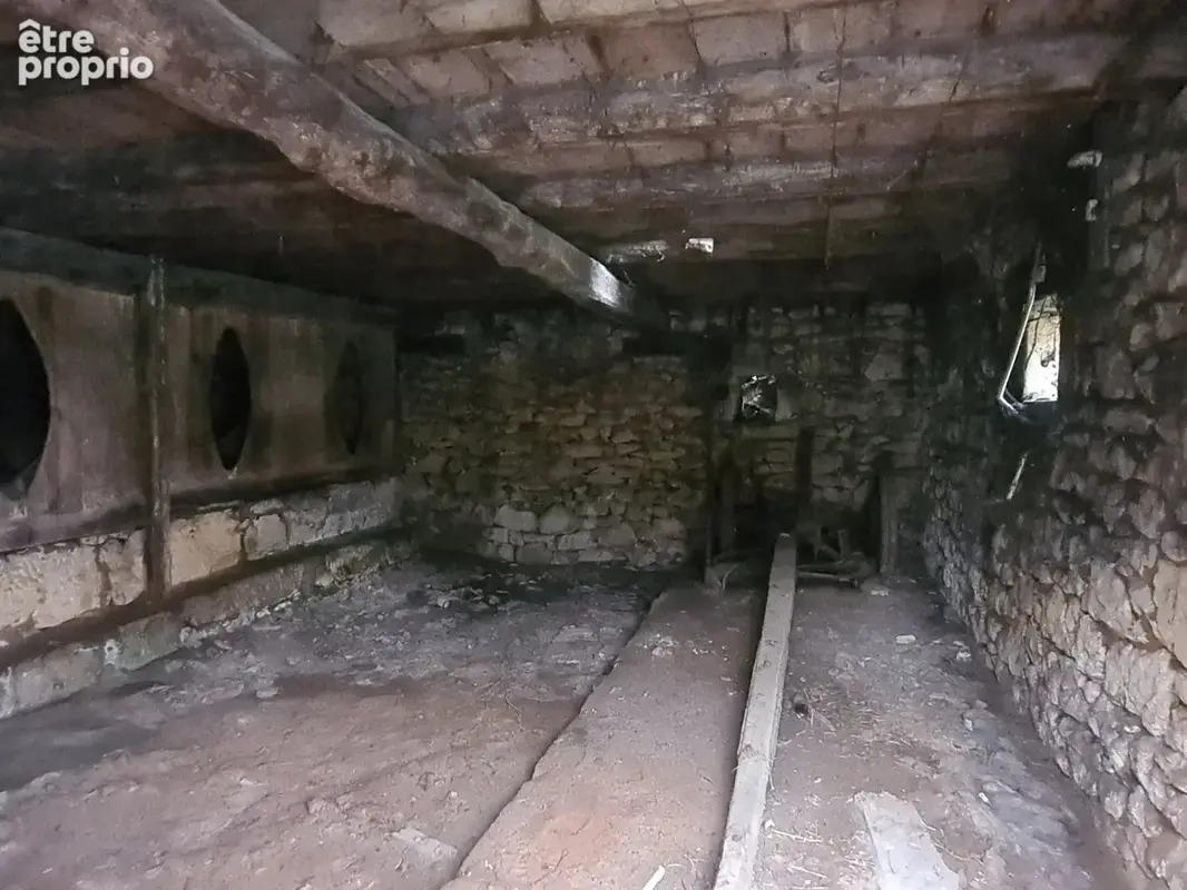 Charmante grange en pierre avec ruine, terrain et grotte - photo 6