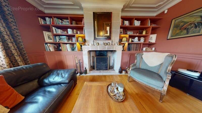 Maison à SAINT-CYR-SUR-LOIRE