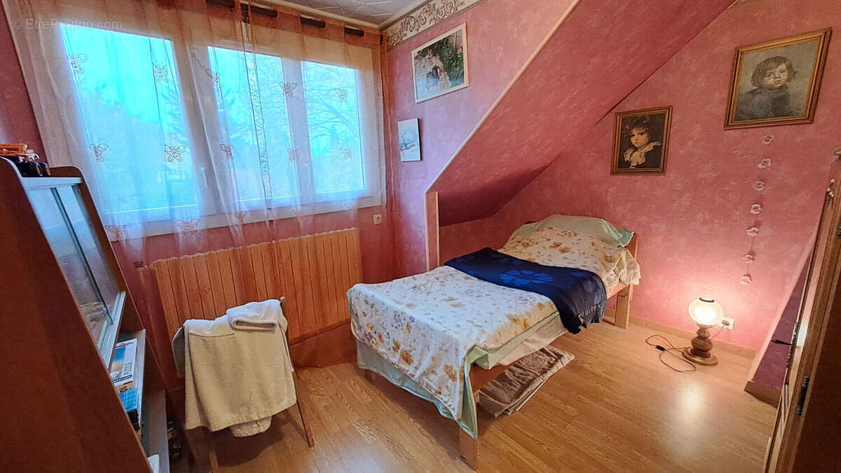 Maison à MAGNY-LES-HAMEAUX