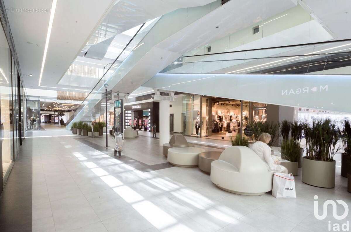 Photo 4 - Commerce à LA SEYNE-SUR-MER